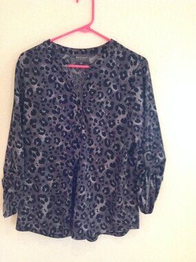 Women Top Large